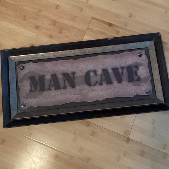 Man Cave Hanging Plaque Sign Christmas Gift - Picture 2 of 8